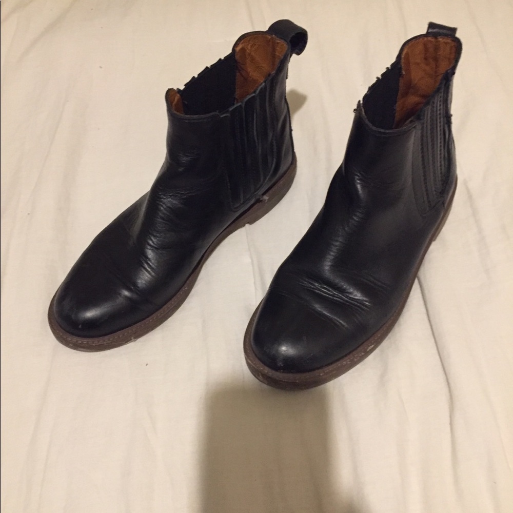Madewell Black Leather Ray Chelsea Boots